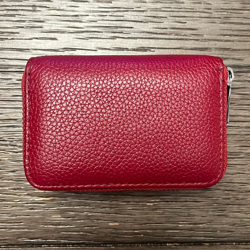 Red leather RFID protected wallet - Picture 3 of 5